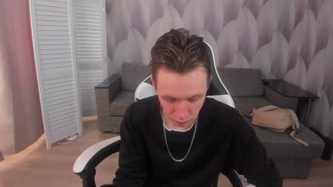 Snapshot of meverik_oushen chatting on 04-24-26, 01:24 MEVERIK OUSHEN online show from 04-24-26, 01:24
