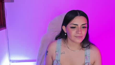 Snapshot of mexitalyguitarist chatting on 04-25-26, 03:20 Booniee online show from 04-25-26, 03:20