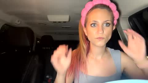 Snapshot of mezzy69 chatting on 02-12-25, 09:31 mezzy69 online show from 02-12-25, 09:31