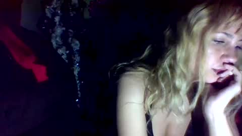 Snapshot of mezzy69 chatting on 10-07-25, 05:48 mezzy69 online show from 10-07-25, 05:48