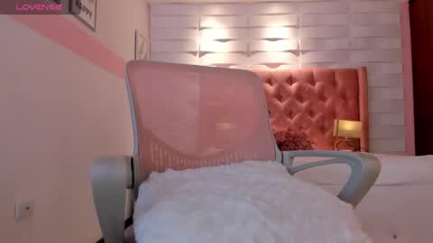 melissa online show from 02-20-25, 07:01