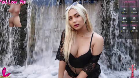 Snapshot of mhia_devil chatting on 12-01-24, 11:25 miss devil online show from 12-01-24, 11:25