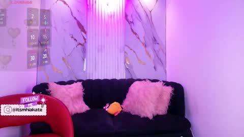 Snapshot of mhia_kate chatting on 02-12-26, 12:00 Mhia Kate online show from 02-12-26, 12:00