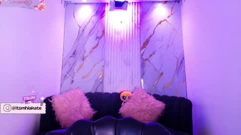 Mhia Kate online show from 04-08-26, 12:05