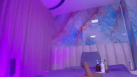 Emi online show from 03-17-26, 07:17