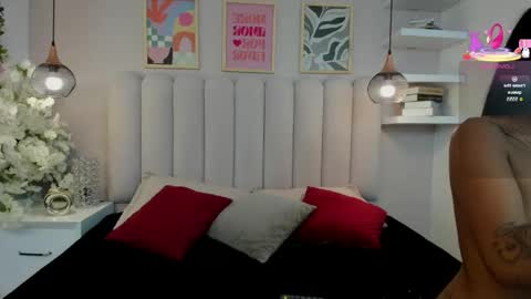 mia__bailey_ online show from 05-05-26, 03:14