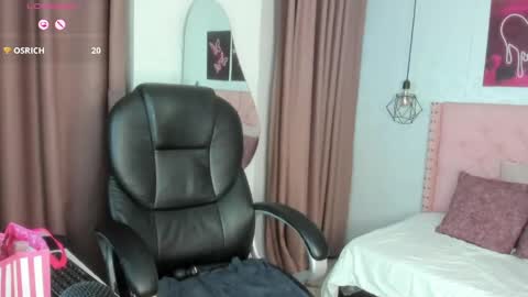 Snapshot of mia__star1 chatting on 05-11-26, 07:11 Mia online show from 05-11-26, 07:11