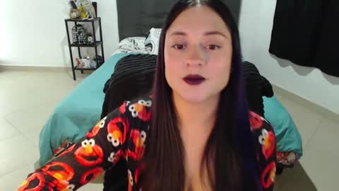 mia online show from 12-02-24, 01:14