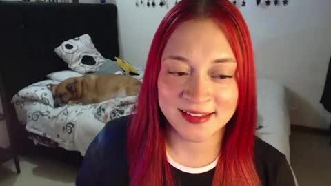 Snapshot of mia_adams_red chatting on 05-11-26, 12:27 mia online show from 05-11-26, 12:27
