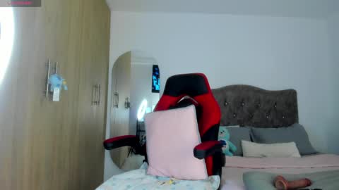 Snapshot of mia_adamsxxx chatting on 04-30-26, 02:18 mia_adamsxxx online show from 04-30-26, 02:18