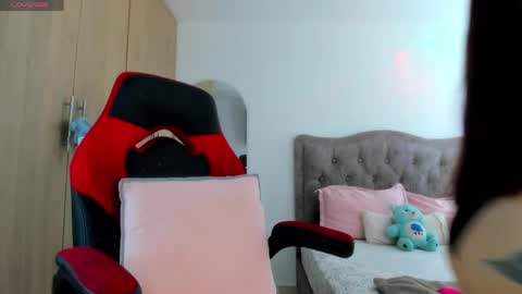 Snapshot of mia_adamsxxx chatting on 05-26-26, 08:27 mia_adamsxxx online show from 05-26-26, 08:27