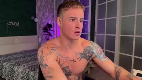 Andre and Mia online show from 11-04-25, 08:46