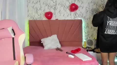 follow me MIA  online show from 06-08-26, 09:37