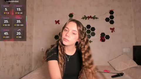 Mia  next stream Thursday 1400 UTC1 Friday 1400 UTC1 online show from 01-11-26, 02:11