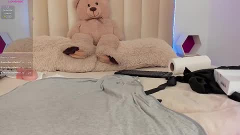 mia_corner online show from 01-15-26, 10:13