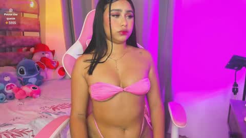 Snapshot of mia_coxx1 chatting on 01-23-25, 05:24 Mia online show from 01-23-25, 05:24