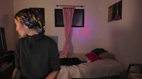 Mia Sandoval online show from 02-01-26, 07:34