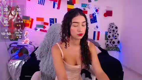 mia_cute_girl online show from 07-14-26, 12:11