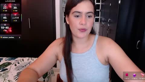 Snapshot of mia_danielsx chatting on 10-05-25, 02:10 Mia online show from 10-05-25, 02:10