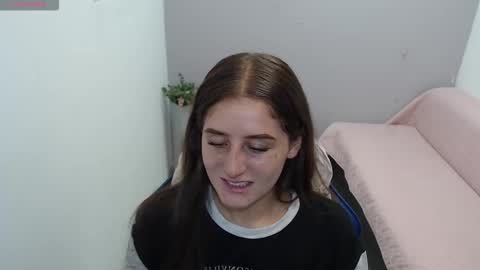 Mia online show from 02-26-26, 02:27