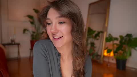 Snapshot of mia_dynasty chatting on 07-24-26, 09:35 Mia online show from 07-24-26, 09:35