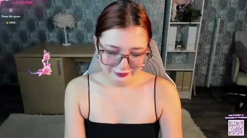 mia_e1fie online show from 08-10-26, 12:47
