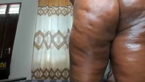 mia_ebbony online show from 10-23-25, 07:40