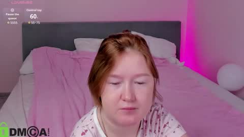 Mia online show from 11-15-25, 03:15