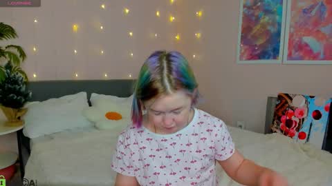 Mia online show from 01-11-26, 02:27