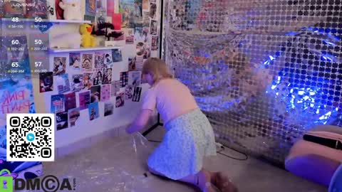 Mia online show from 03-27-26, 08:26