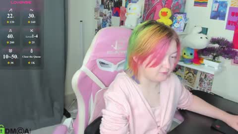 Snapshot of mia_ferd chatting on 07-12-26, 02:46 Mia online show from 07-12-26, 02:46