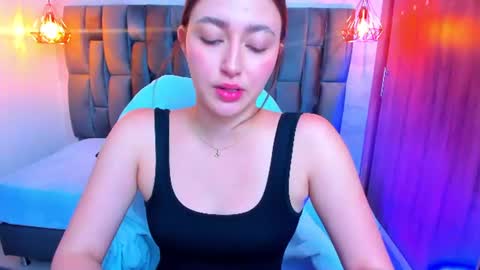 mia_ferrer18 online show from 06-25-26, 02:54
