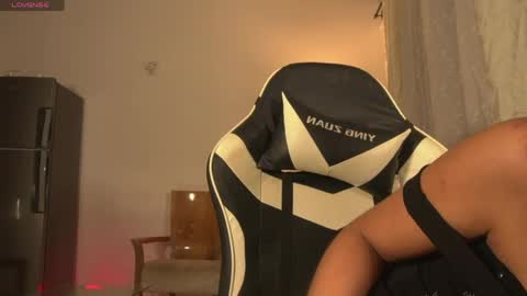 Snapshot of mia_ferrer777 chatting on 06-06-26, 12:27 mia_ferrer777 online show from 06-06-26, 12:27