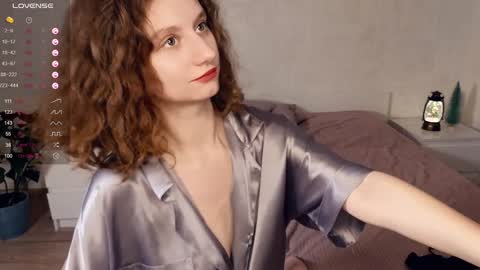 Mia  online show from 01-29-25, 12:35