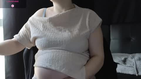 Golden ones online show from 03-24-26, 01:38