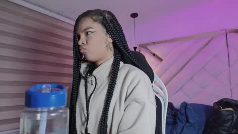 Mia online show from 03-15-26, 03:12