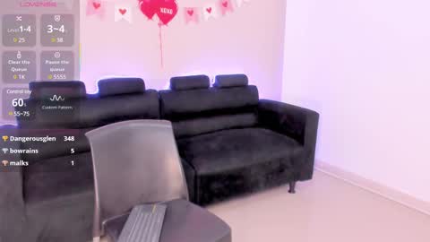 Mia online show from 03-01-25, 03:05