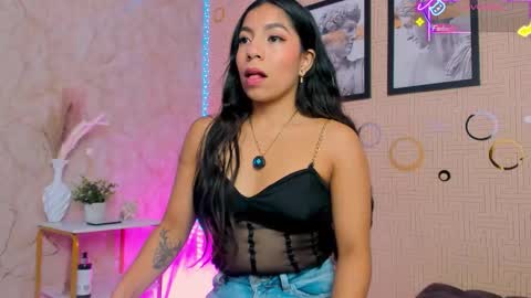 Mia online show from 02-13-26, 11:39