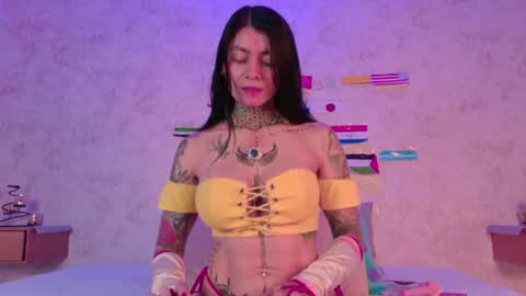 Snapshot of mia_hill1_ chatting on 06-17-26, 09:05 mia_hill1_ online show from 06-17-26, 09:05