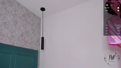 Snapshot of mia_holson chatting on 12-05-24, 11:38 I am Mia online show from 12-05-24, 11:38