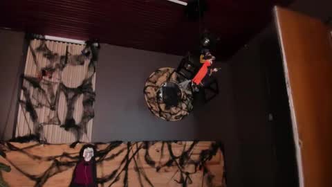 Val  online show from 10-23-25, 11:42