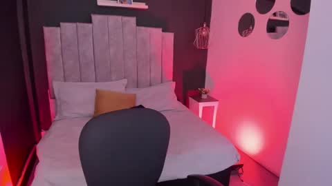 Val  online show from 03-25-26, 07:53