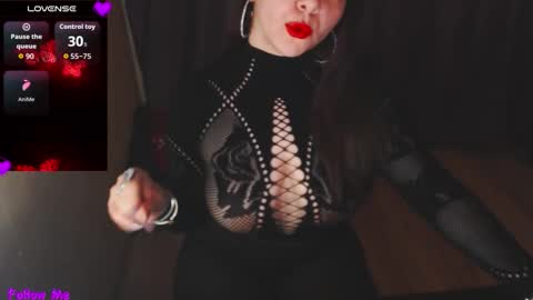 MiaJoy online show from 11-19-25, 10:04