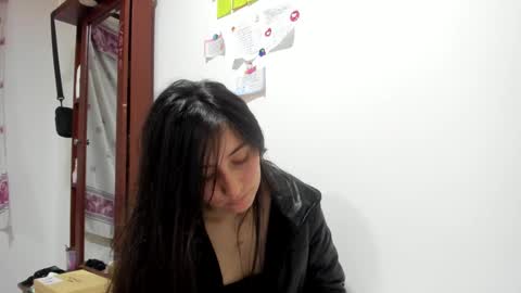 mia kaneee online show from 01-25-25, 01:32