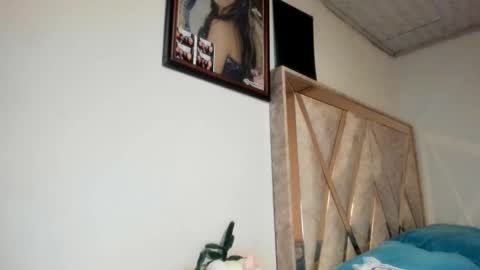 mia kaneee online show from 01-10-26, 06:31