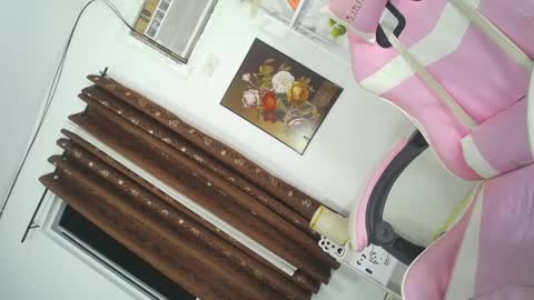 Snapshot of mia_kiss_lashes chatting on 02-08-26, 01:58 Your Pretty Petite Mia online show from 02-08-26, 01:58