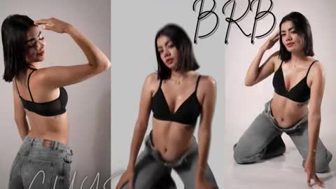 Mia online show from 11-29-25, 02:36