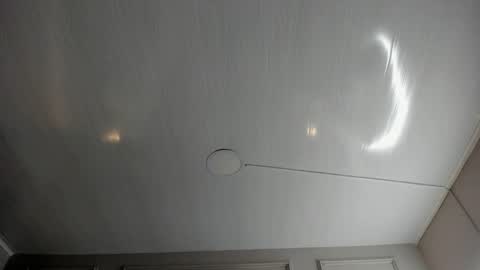 Mia online show from 04-15-26, 03:02