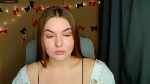 mia_lemm online show from 12-17-25, 07:47