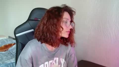 Snapshot of mia_luiza chatting on 06-10-26, 09:52 mia_luiza online show from 06-10-26, 09:52